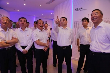 國(guó)資委黨委書記、主任郝鵬調(diào)研中國(guó)巨石